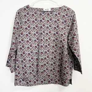 NIU Blouse Womens Small Gray Red Blue Vine Pattern 3/4 Sleeve Round Neck